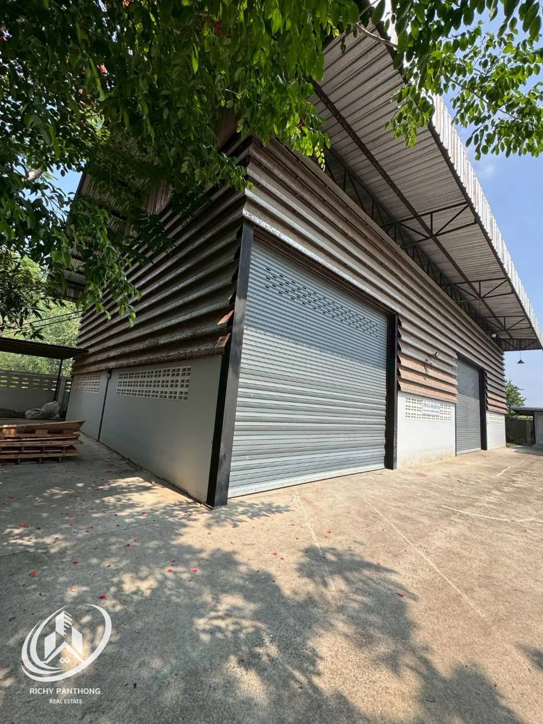 ขาย/ให้เช่า โกดังคลังสินค้า(ขนาด 288 ตร.ม.)+ ออฟฟิศ(ขนาด 100 ตร.ม.) ต.นาเริก อ.พนัสนิคม จ.ชลบุรี - 5