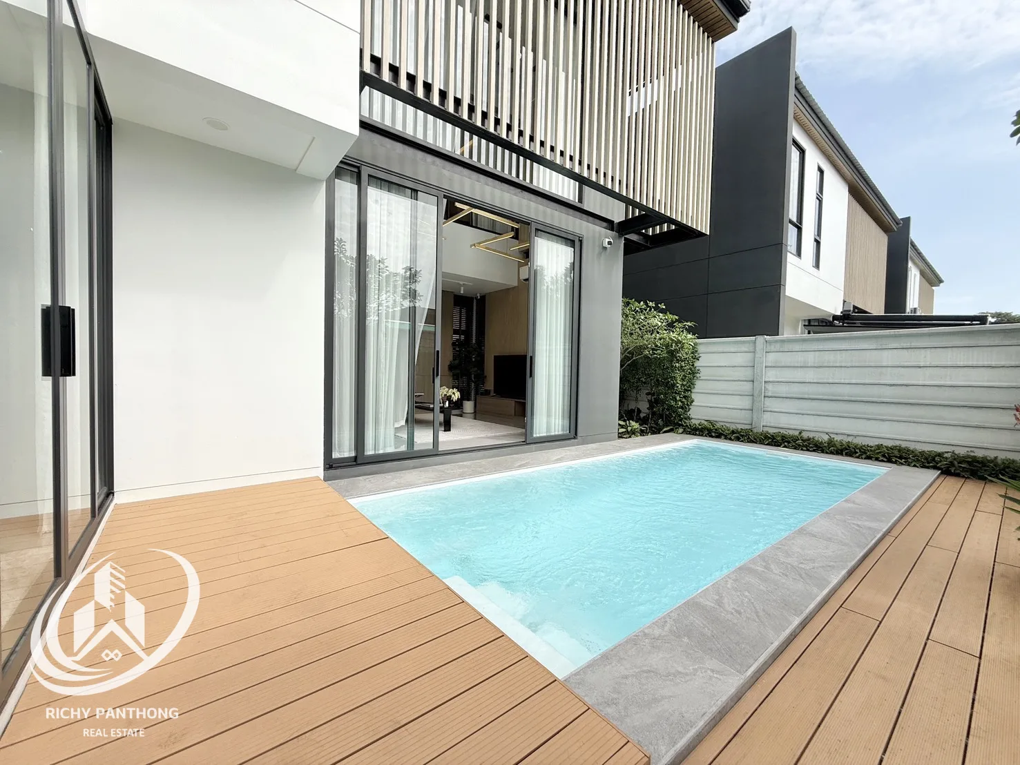บ้านเดี่ยวพร้อมสระส่วนตัว 𝚅𝚒𝚎𝚛𝚊 𝚅𝚘𝚛𝚊 𝙿𝚘𝚘𝚕 𝚅𝚒𝚕𝚕𝚊 ทำเลใจกลางพนัสนิคม – ชลบุรี - 8
